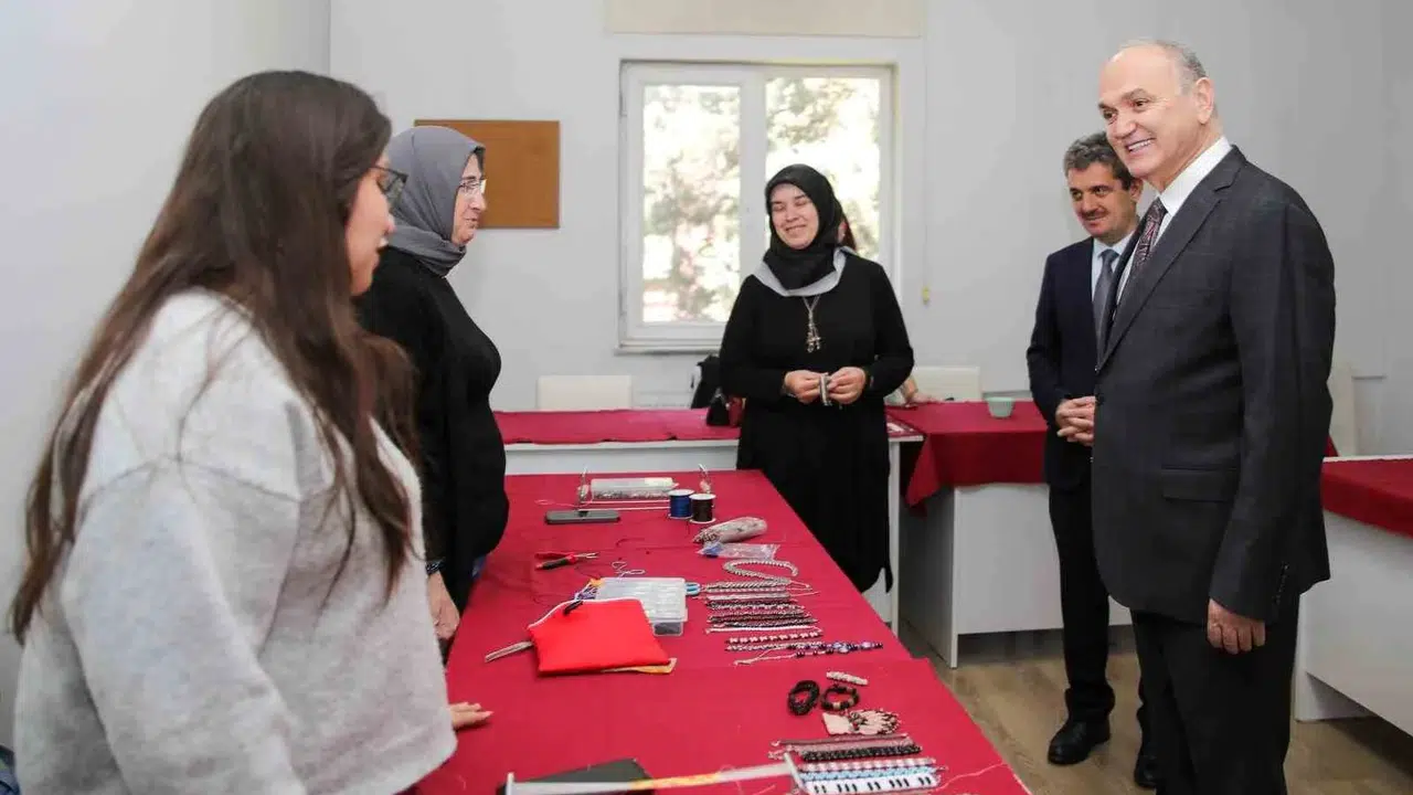 Hobiden kazanca giden yol: Düzceli kadınlar BELMEK ile kendi işinin patronu oluyor