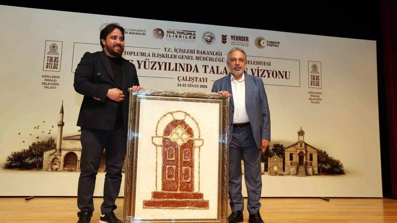 Vali Gökmen Çiçek’ten Talas’a övgü dolu sözler:  Talas olmazsa Kayseri öksüz kalır