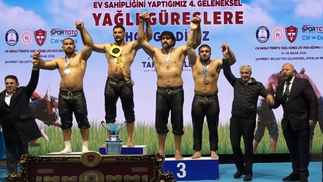 Gaziantep er meydanında dev final: Altın kemerin yeni sahibi Mustafa Taş oldu