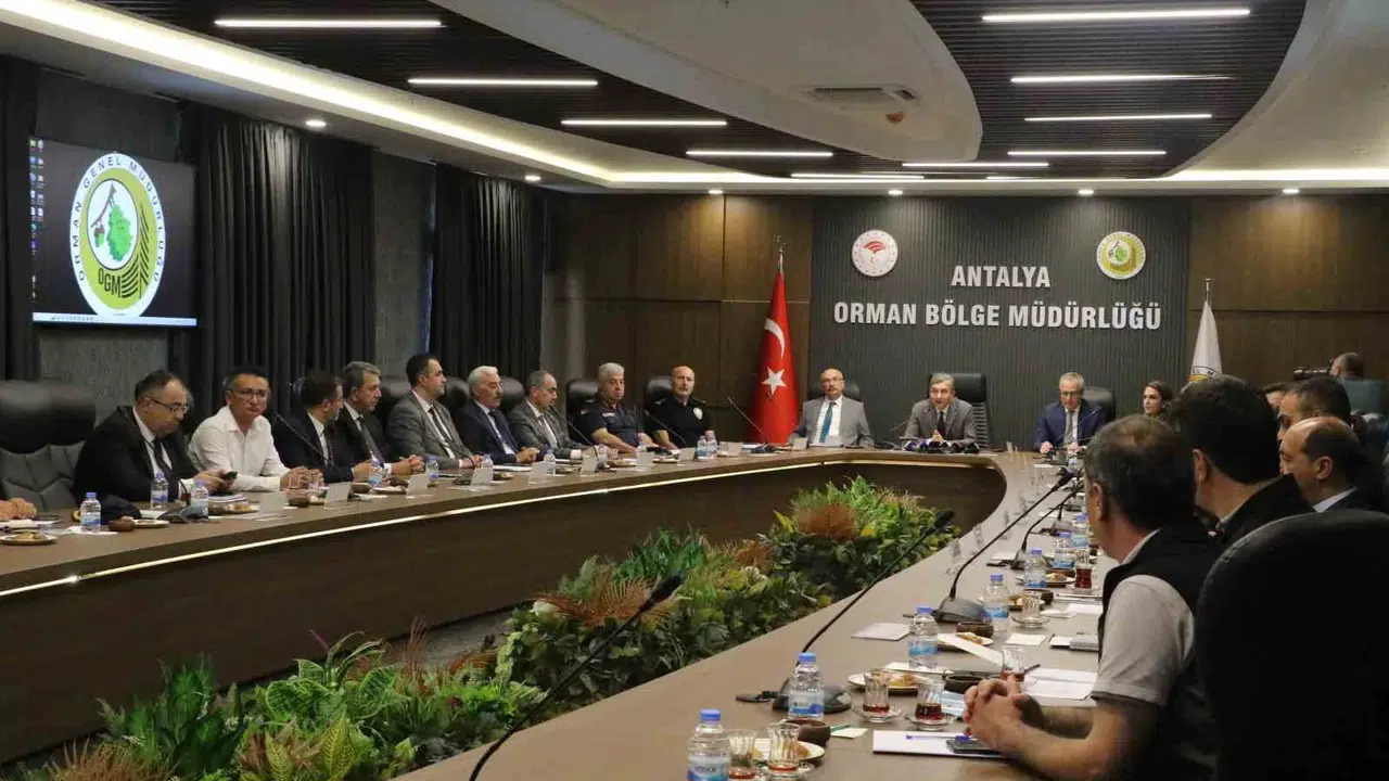 Antalya’da orman yangınlarına karşı dijital kalkan: İHA ve akıllı kuleler devrede