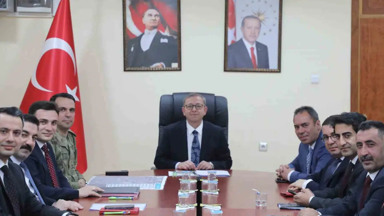 Kars'ta olası afetlere karşı kritik zirve: Sığınaklar mercek altına alındı