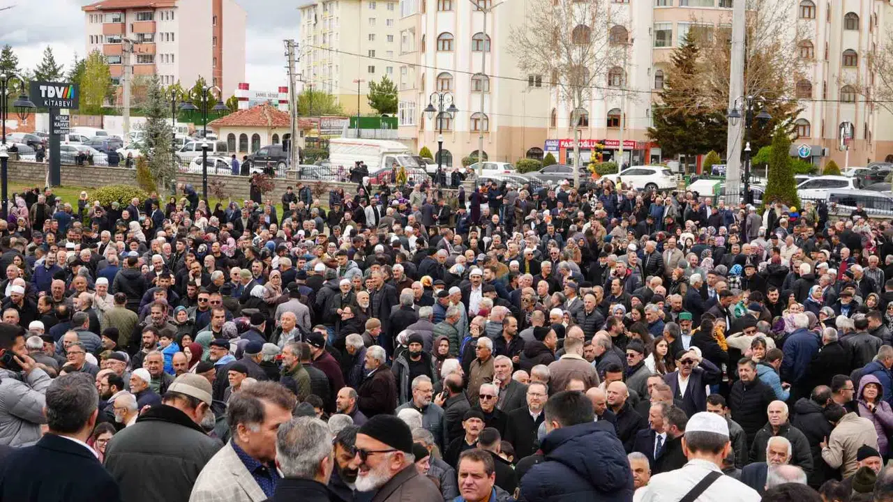 Yılların özlemi dualarla dindi: Kastamonu’dan ilk hac kafilesi kutsal topraklara uğurlandı