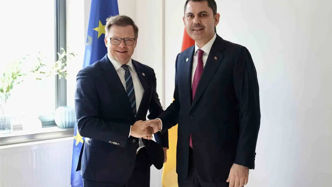 Berlin'de kritik diplomasi trafiği: Bakan Kurum COP31 yol haritasını dünya liderleriyle paylaştı