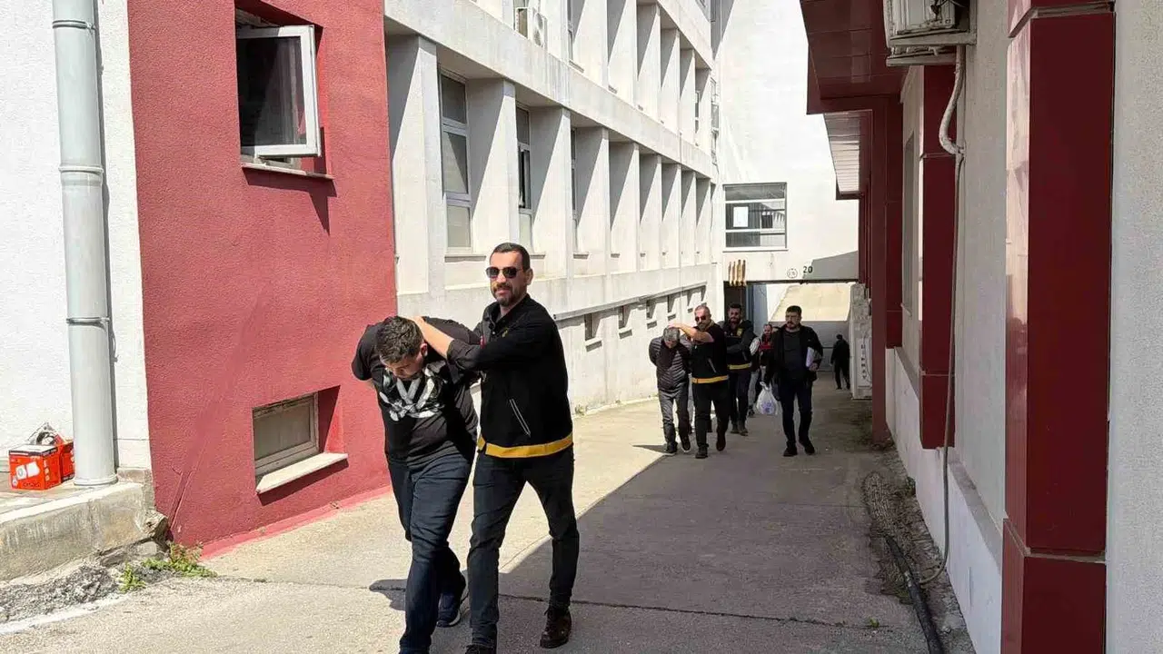 3 milyon liralık borç kanlı bitti: Eski polisin katil zanlısı kaçarken yakalandı