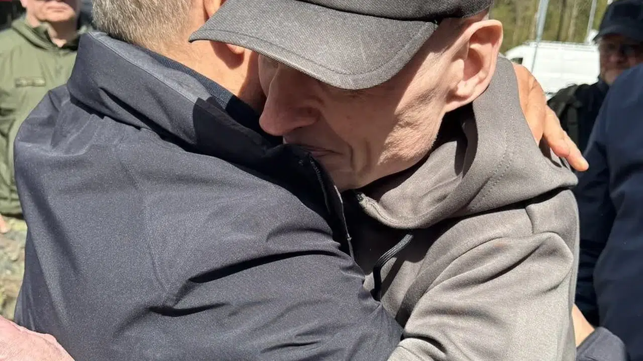 Sınırda büyük takas: Gazeteci Andrzej Poczobut özgürlüğüne kavuştu