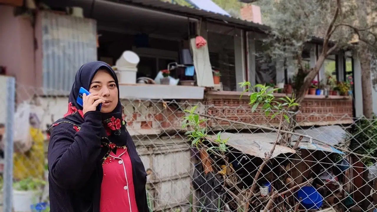 Aydın'da çağ dışı çile: 21. yüzyılda telefonun çekmediği mahallede hayat durma noktasında