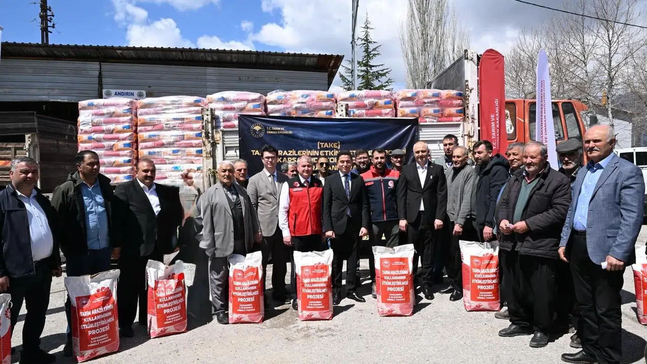 Geben Vadisi’nde bereket dönemi: 320 üreticiye dev destekle tohumlar toprakla buluşuyor