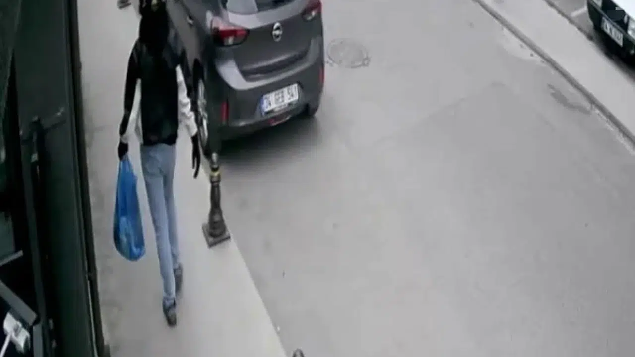 Otoparkta film gibi soygun: 2 kilo altın ve 60 bin Euro'yu böyle götürdüler