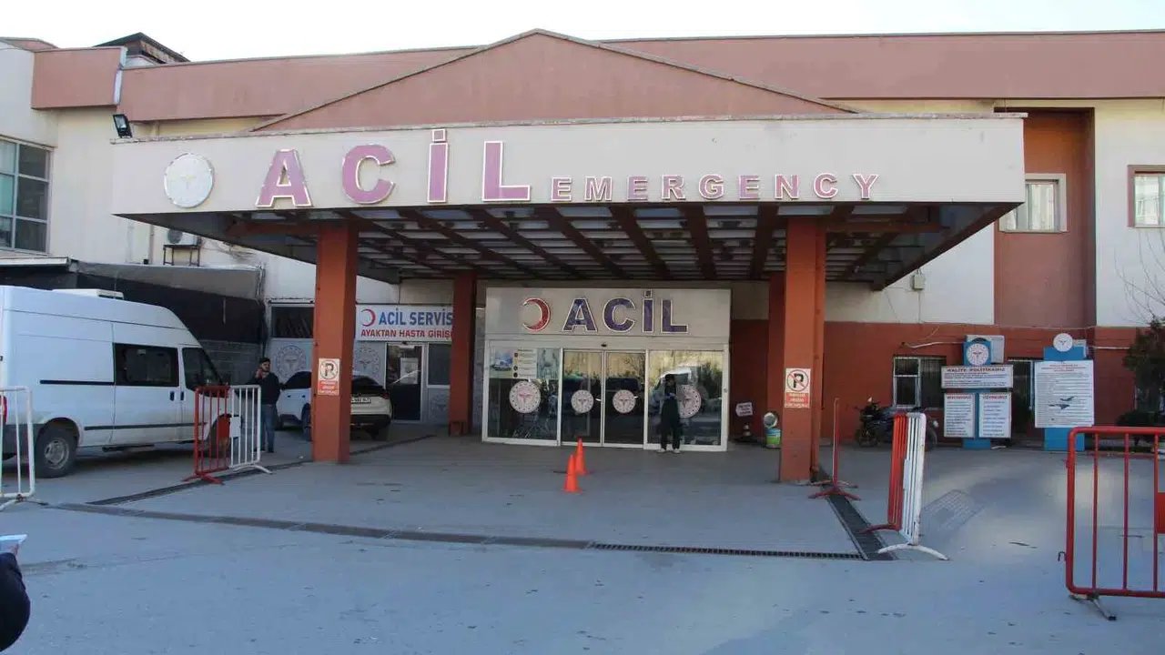 Şırnak'ta arazi kavgası kanlı bitti: Taşlar ve sopalar havada uçuştu, 29 kişi hastanelik oldu