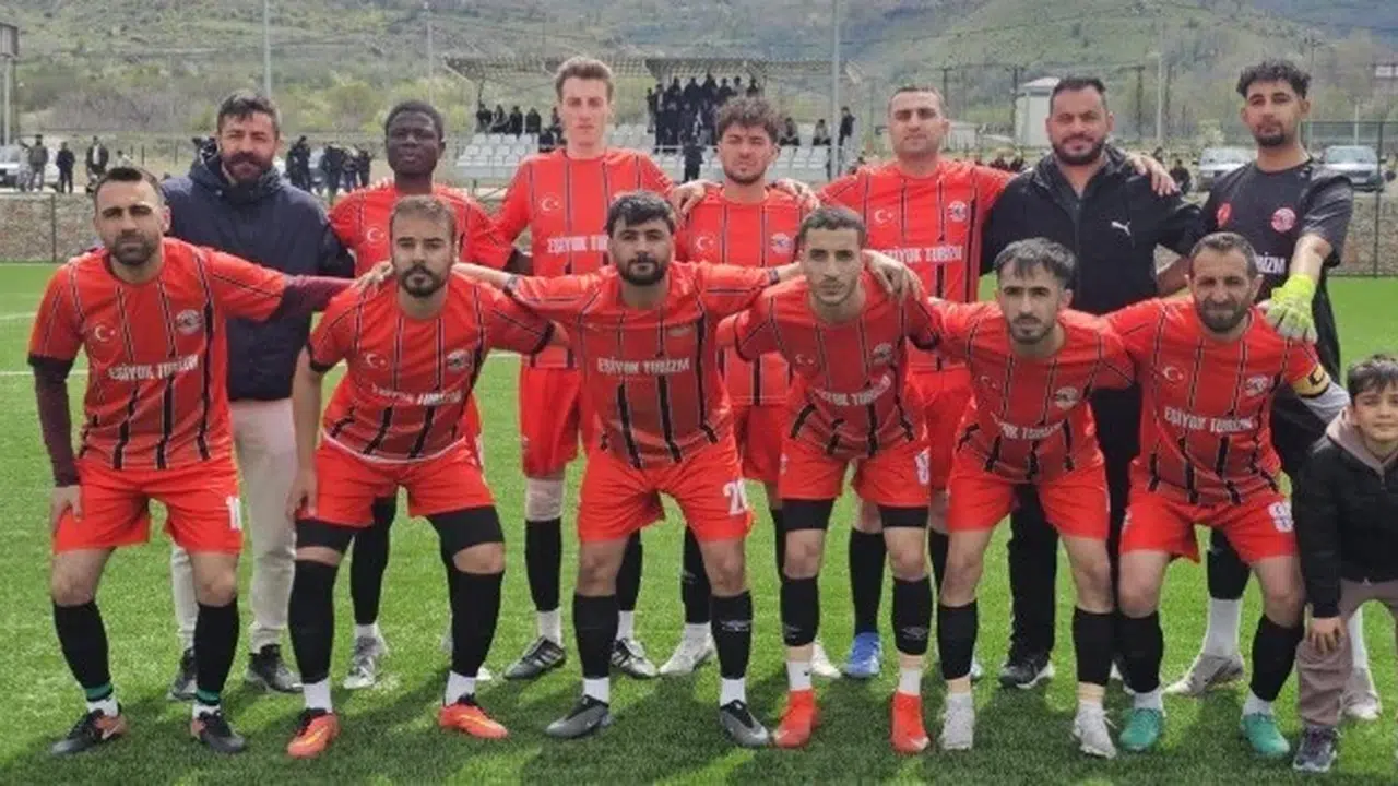 Elazığ futbolunda büyük sevinç: İki takım birden bir üst lige adını yazdırdı