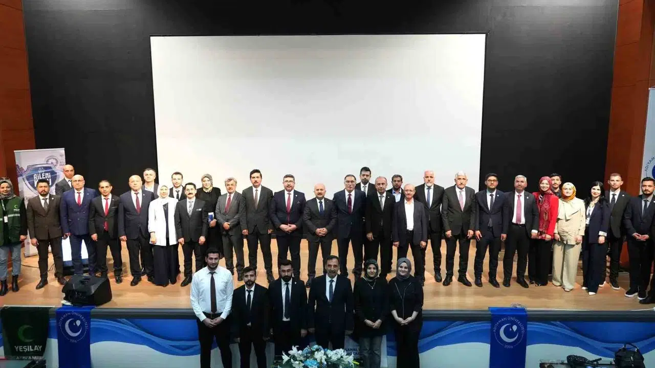 Gençleri ağlarına düşüren sinsi tehlikeye karşı seferberlik: Aileler sanal bahse karşı nasıl korunacak?