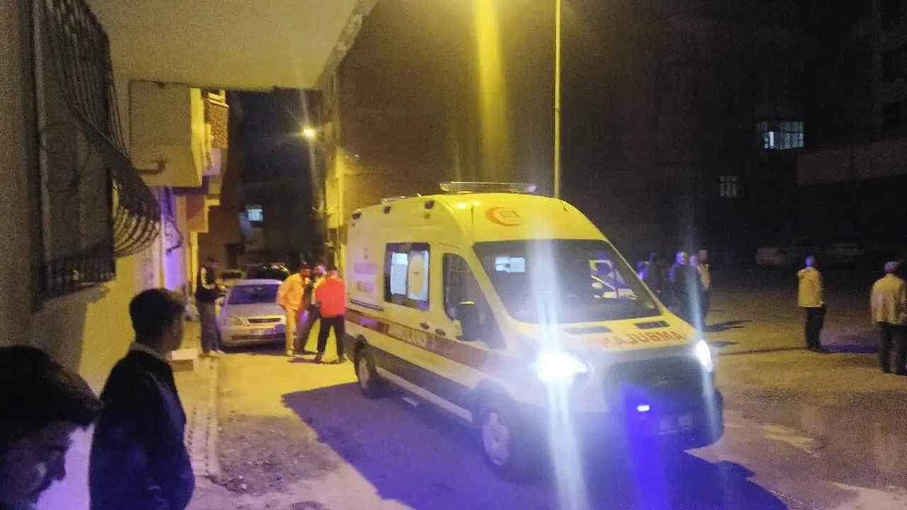 Elazığ'da gece yarısı dehşet: Otomobilin içindeki yanıcı madde bir anda parladı