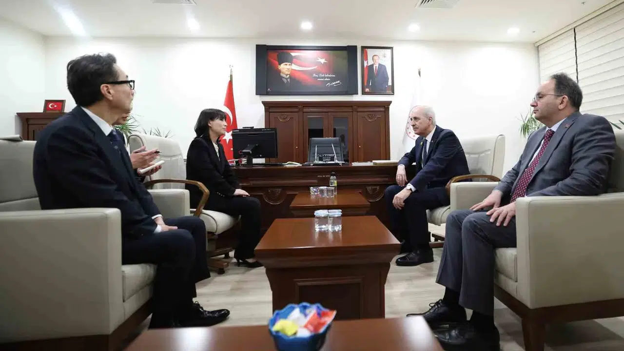 TBMM Başkanı Kurtulmuş'tan diplomatik nezaket: Hastanede yatan Koreli vekili yalnız bırakmadı