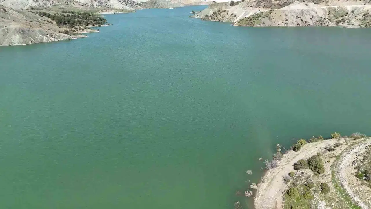 1500 yıllık tarihe hüzünlü veda: Roma mirası Altınlı Köprü sulara gömüldü