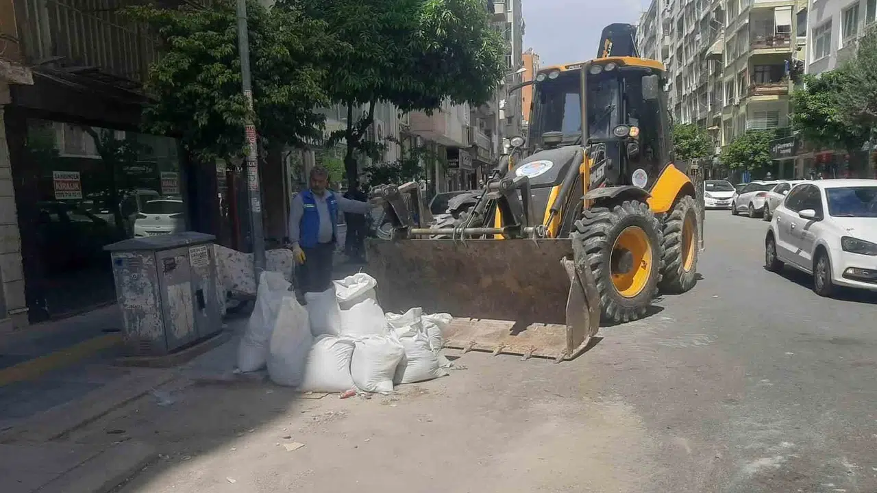 Mersin’de temizlik seferberliği: Akdeniz’de sokaklar atıklardan arındırılıyor