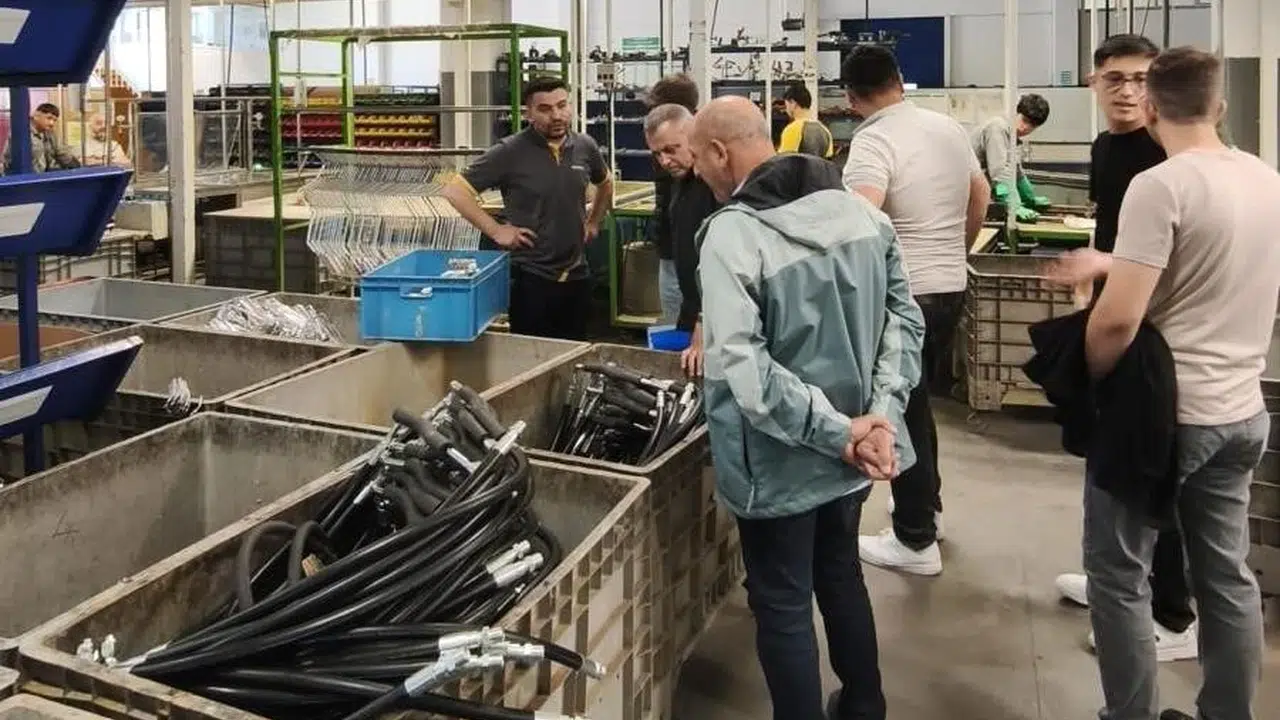 Geleceğin ustaları fabrikada ter döktü: MESEM öğrencileri iş dünyasıyla buluştu