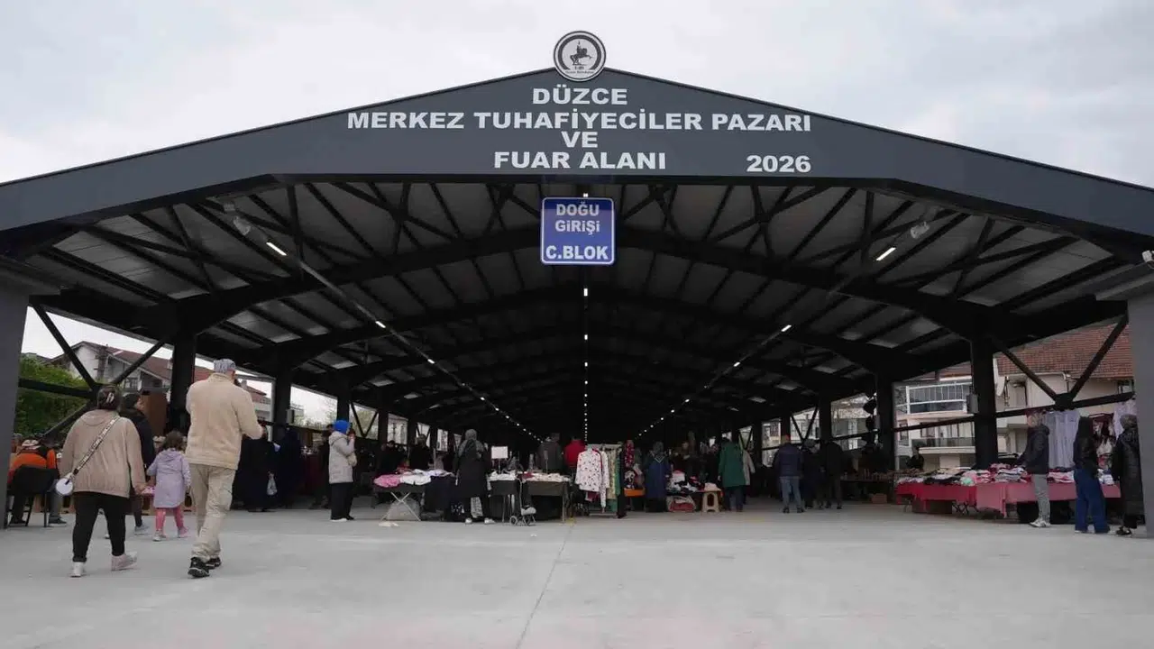 Düzce’de çadır kurma devri kapandı: Esnaf ve vatandaş yeni pazaryerine tam not verdi