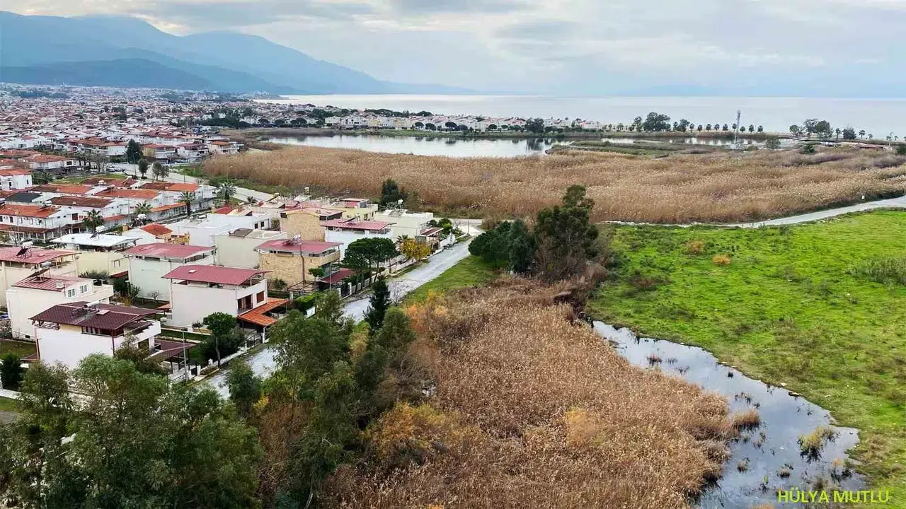 Kuşadası’nın son doğal nefes alanı tehlike altında: Kocagöl için kritik adım atıldı