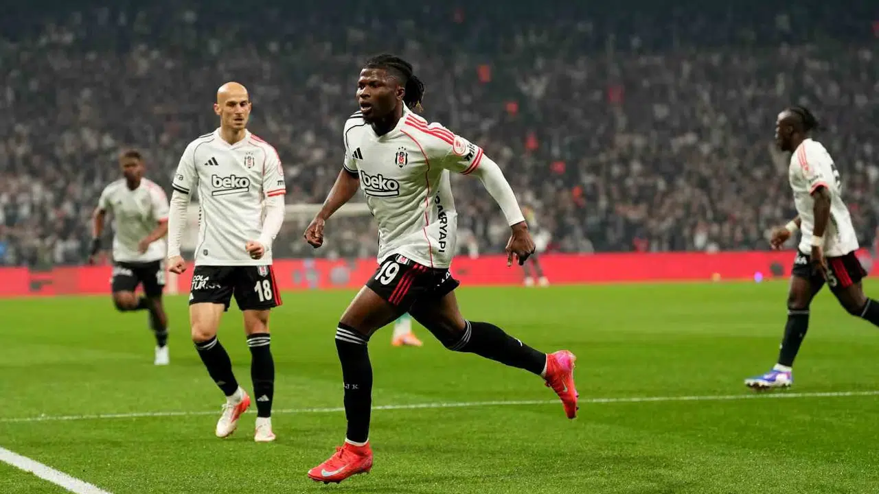 El Bilal Toure’nin gol orucu bitti: Siyah-beyazlılarda yüzler gülüyor