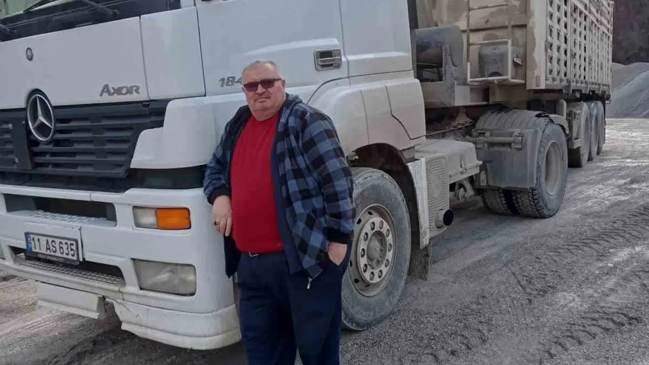 Samsun’da acı kaza: Hafriyat sahasında kamyonun altında kalan işçi kurtarılamadı