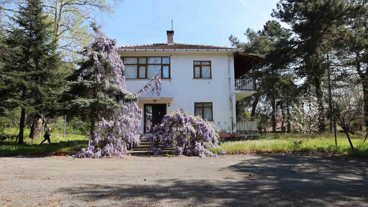 Teoman Duralı’nın çocukluk evi ilim yuvası oluyor: Rektör Özölçer’den yerinde inceleme