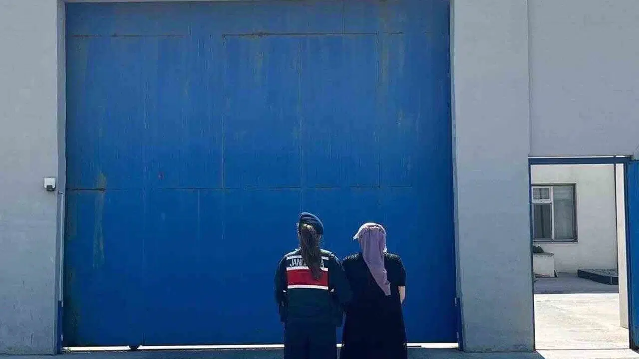 Adalet önünde kaçış sona erdi: 10 yıl hapis cezası bulunan şahıs jandarmanın operasyonuyla yakalandı