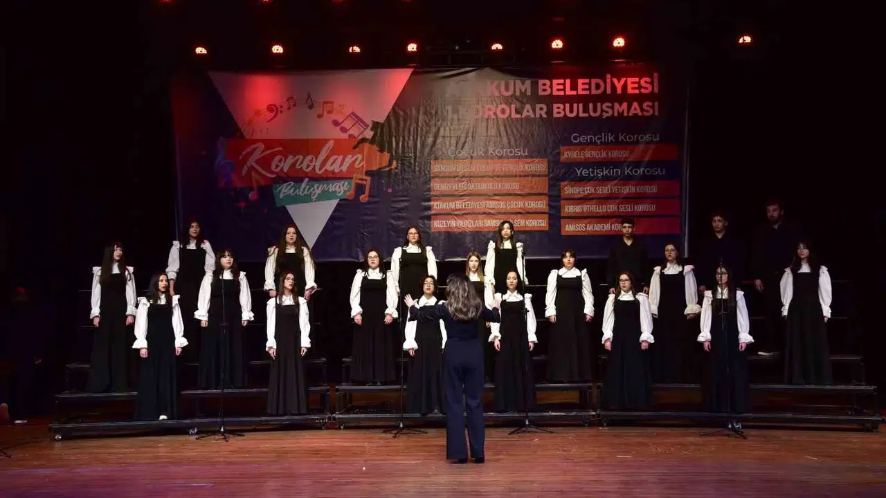 Samsun’da çok sesli müzik rüzgarı: Farklı şehirlerden gelen korolar Atakum’da buluştu
