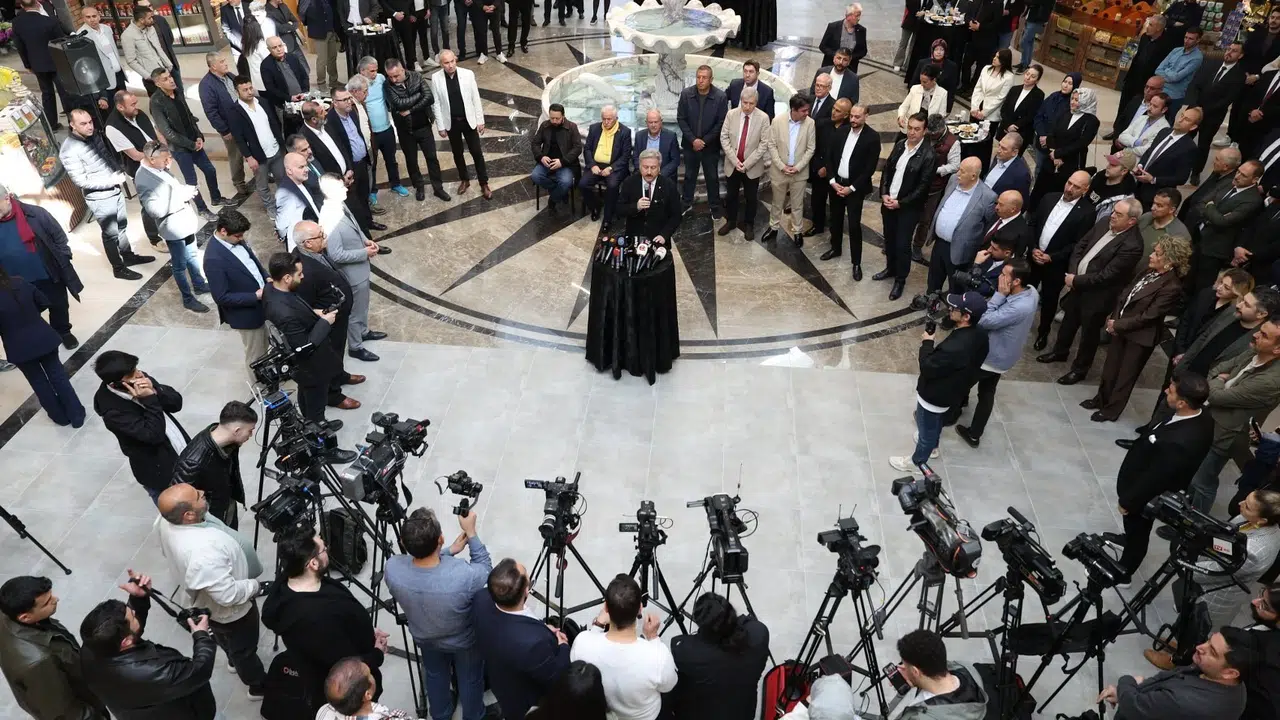 Türkiye'nin ilk gıda odaklı alışveriş merkezi kapılarını açtı: Kayseri'de lezzet durağı dönemi başlıyor