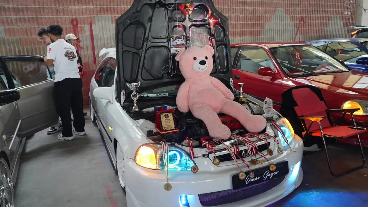 Pınarhisar’da modifiye rüzgarı esti: 400 özel araç görücüye çıktı