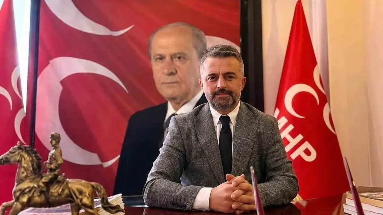 Kuşadası MHP’de yeni dönem: Taşdemir koltuğu devraldı