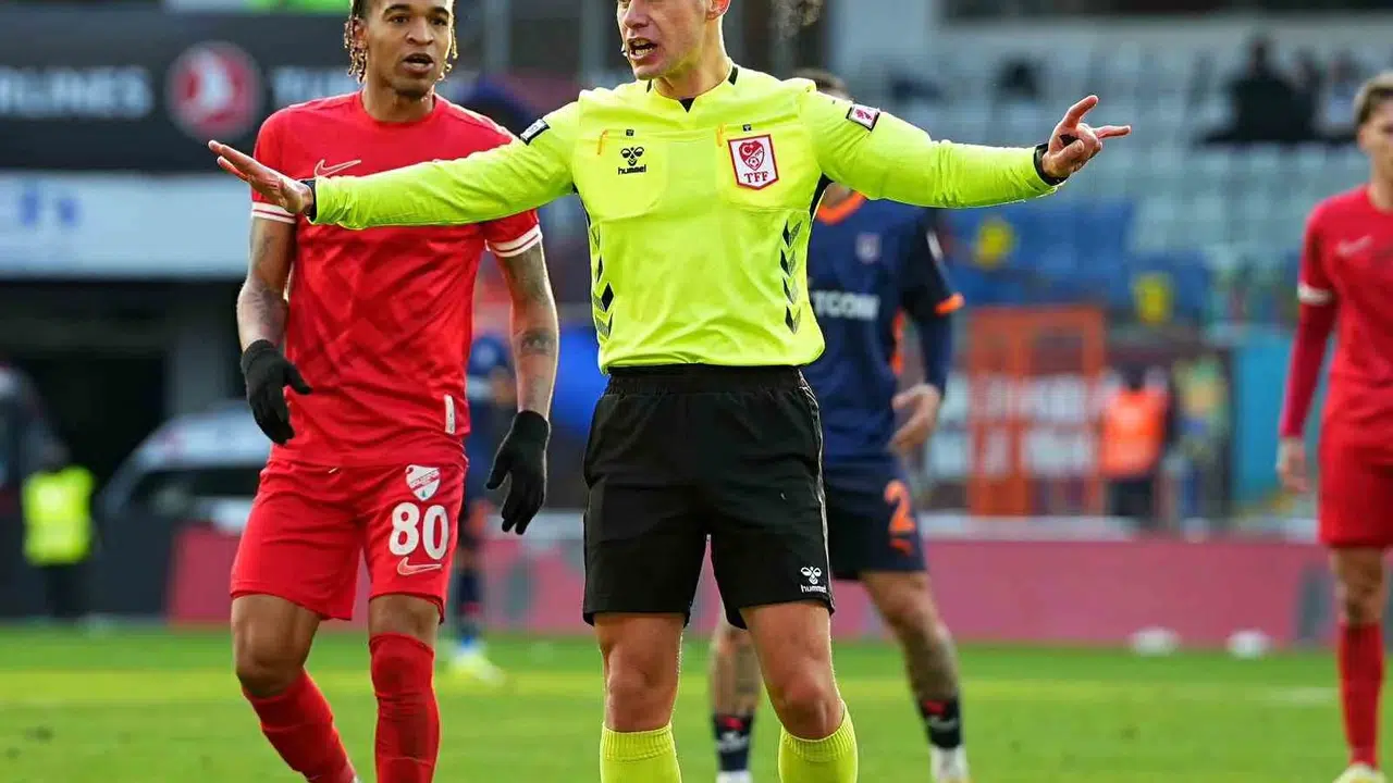 Kritik randevunun hakemi belli oldu: Erciyes 38 FK - Mazıdağı Fosfatspor maçını o yönetecek