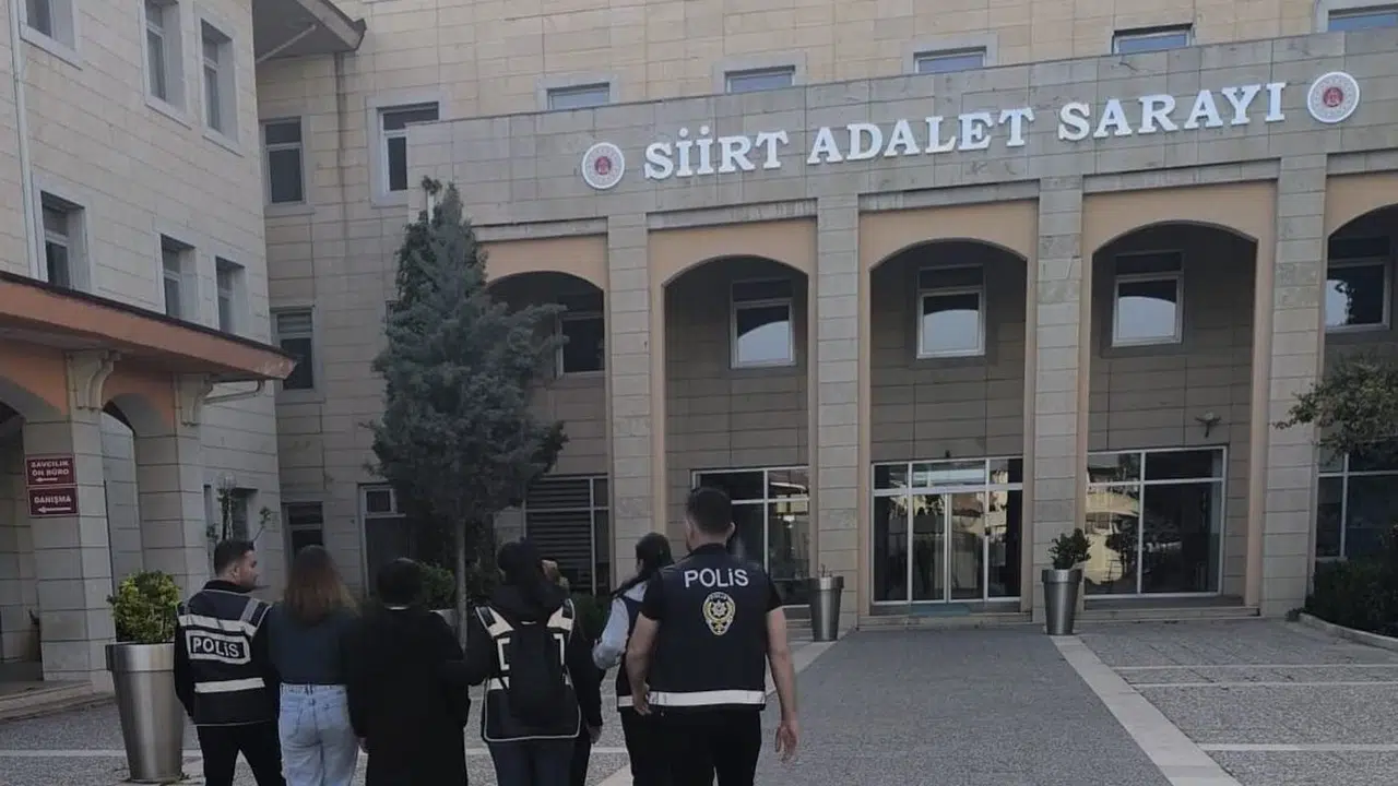 Siirt'te kartlı hırsızlık şebekesine operasyon: 3 kadın cezaevine gönderildi