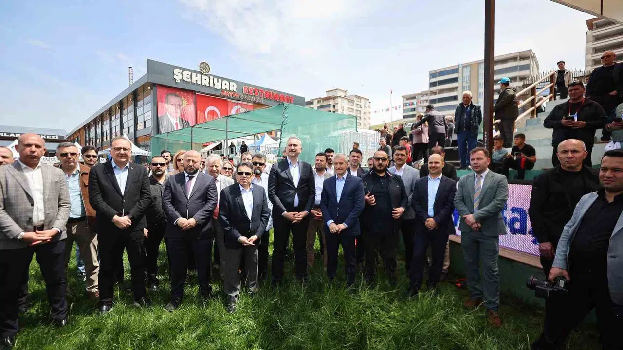 Er meydanında dev buluşma: 1500 pehlivan Gaziantep'te kol bağladı