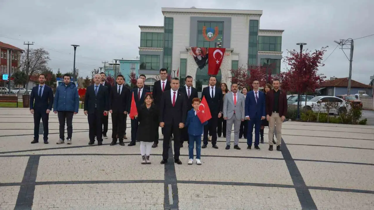 Çeltik’te 23 Nisan coşkusu: Minikler koltuğa oturd…