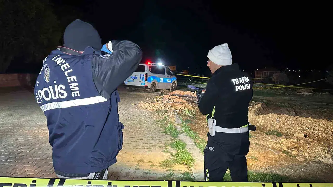 Uşak’ta acı kaza: Motosikletli genç sürücü direksiyon hakimiyetini kaybedince hayatını kaybetti