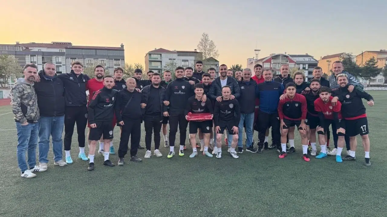 Osmaneli’de tarihi gün: Bölgesel Amatör Lig bileti için nefesler tutuldu