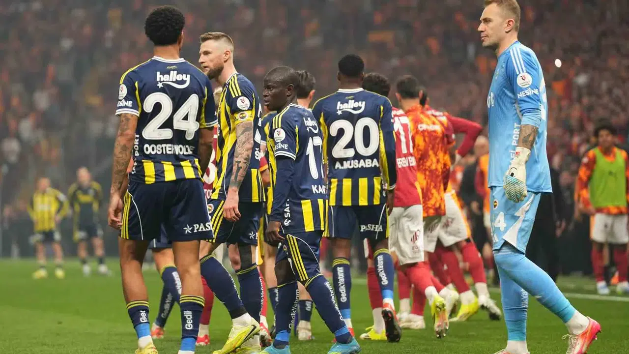 Fenerbahçe'nin derbi büyüsü bozuldu: Şampiyonluk yarışında ağır yara