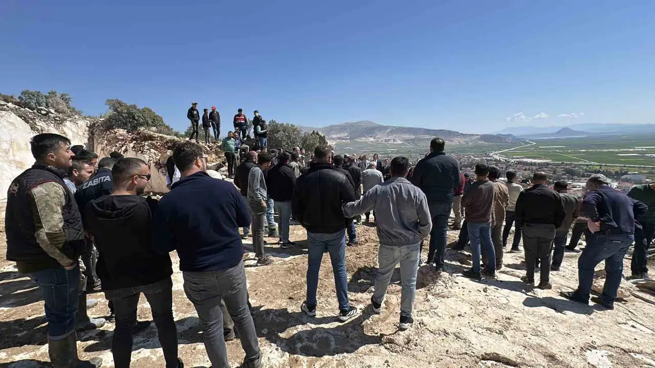 Toz bulutuna teslim olan ilçe isyan bayrağını açtı: Evlerimiz yıkılıyor, sağlığımız elden gidiyor