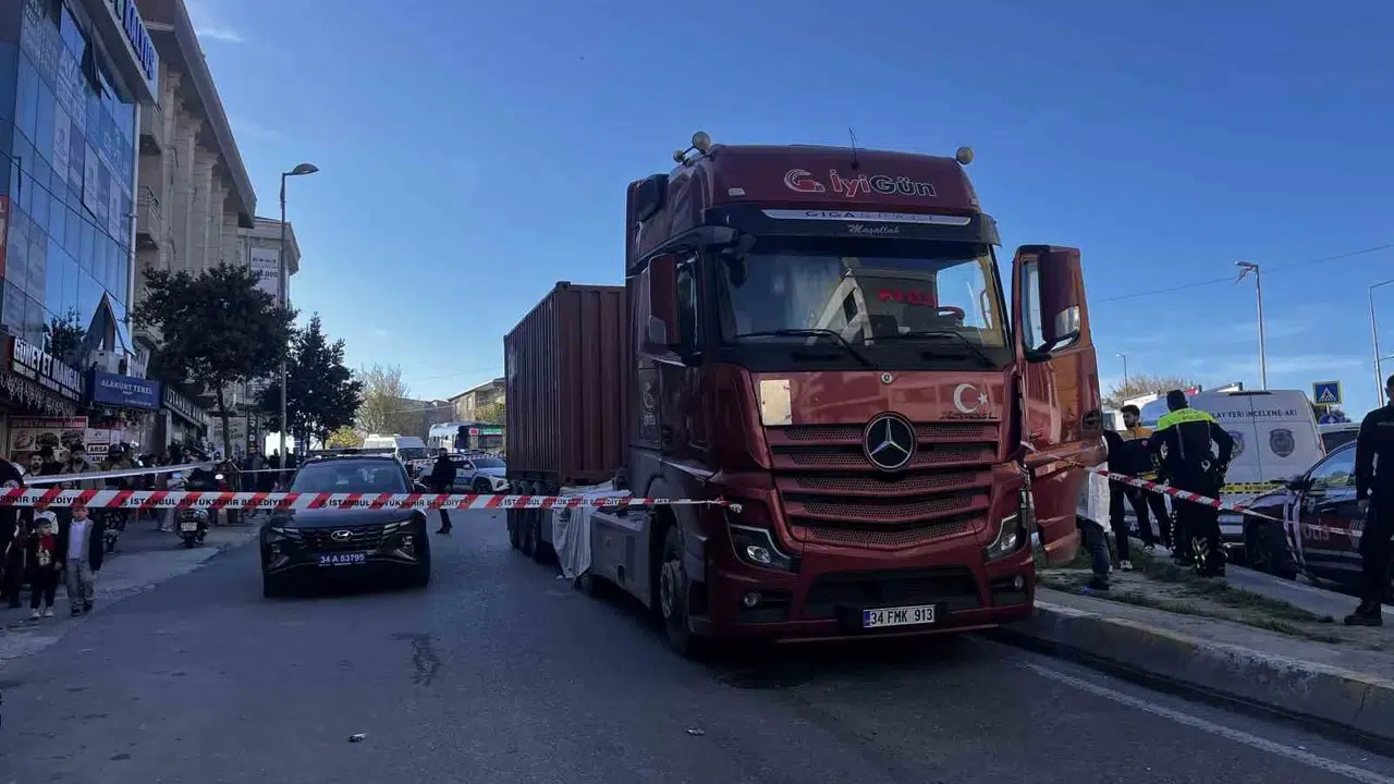 Esenyurt’ta acı son: Yolun karşısına geçmek isterken canından oldu