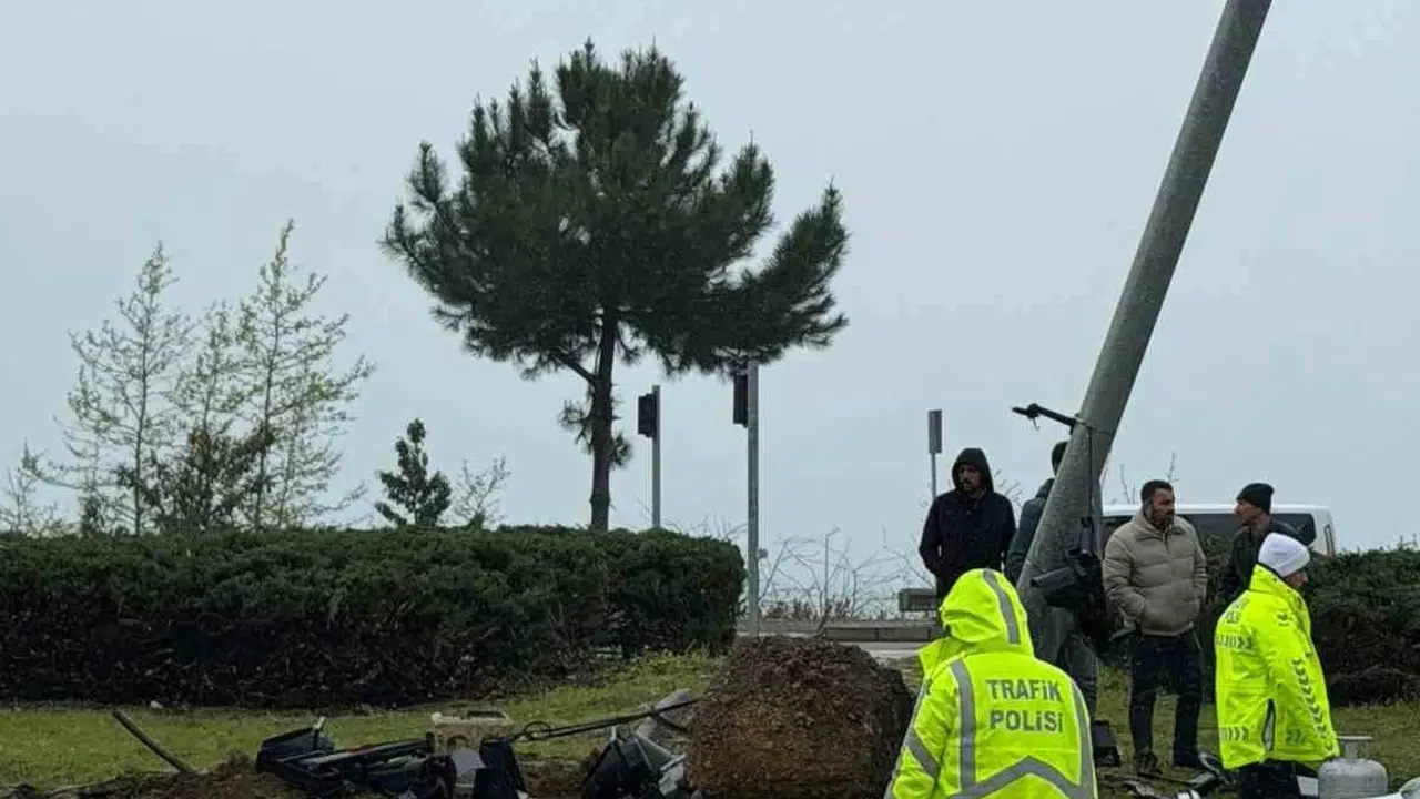 Giresun'da dehşet anları: Kontrolden çıkan otomobil takla attı, aynı aileden 4 kişi hastanelik oldu