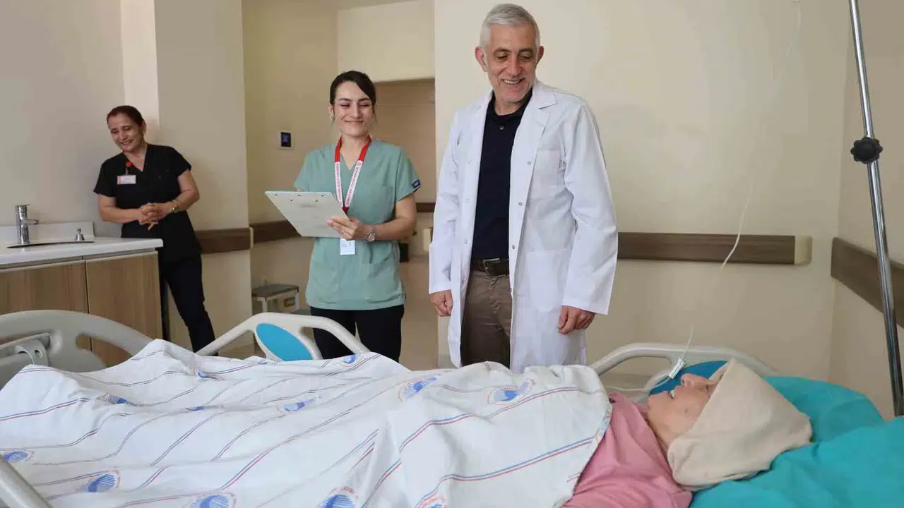 Neşterden maraton pistine: 61 yaşındaki cerrahın gümüş zaferi