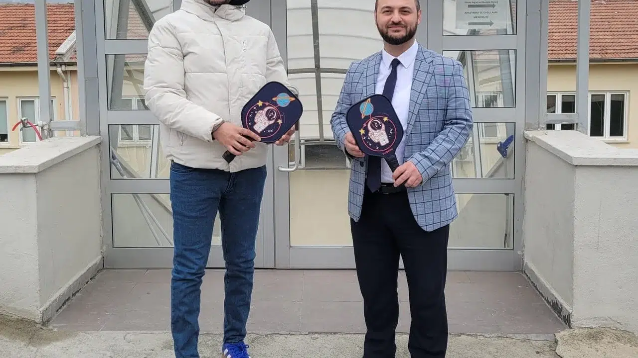 Ekran başından kortlara davet: Samsun’da bağımlılığa karşı dev turnuva