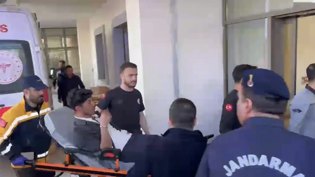 Besni’de kanlı hesaplaşma: Bıçaklar çekildi, 4 kişi hastanelik oldu