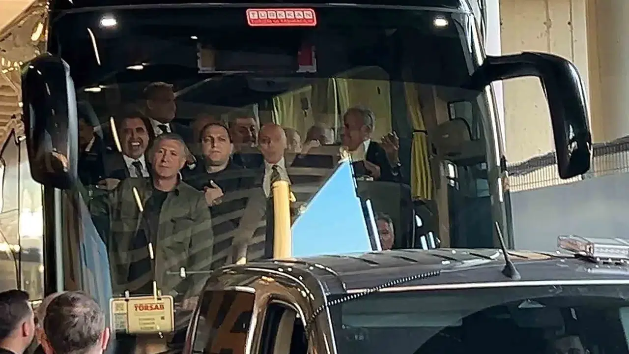 Derbi öncesi RAMS Park’ta centilmenlik rüzgarları: Ezeli rakiplerden dostluk mesajı