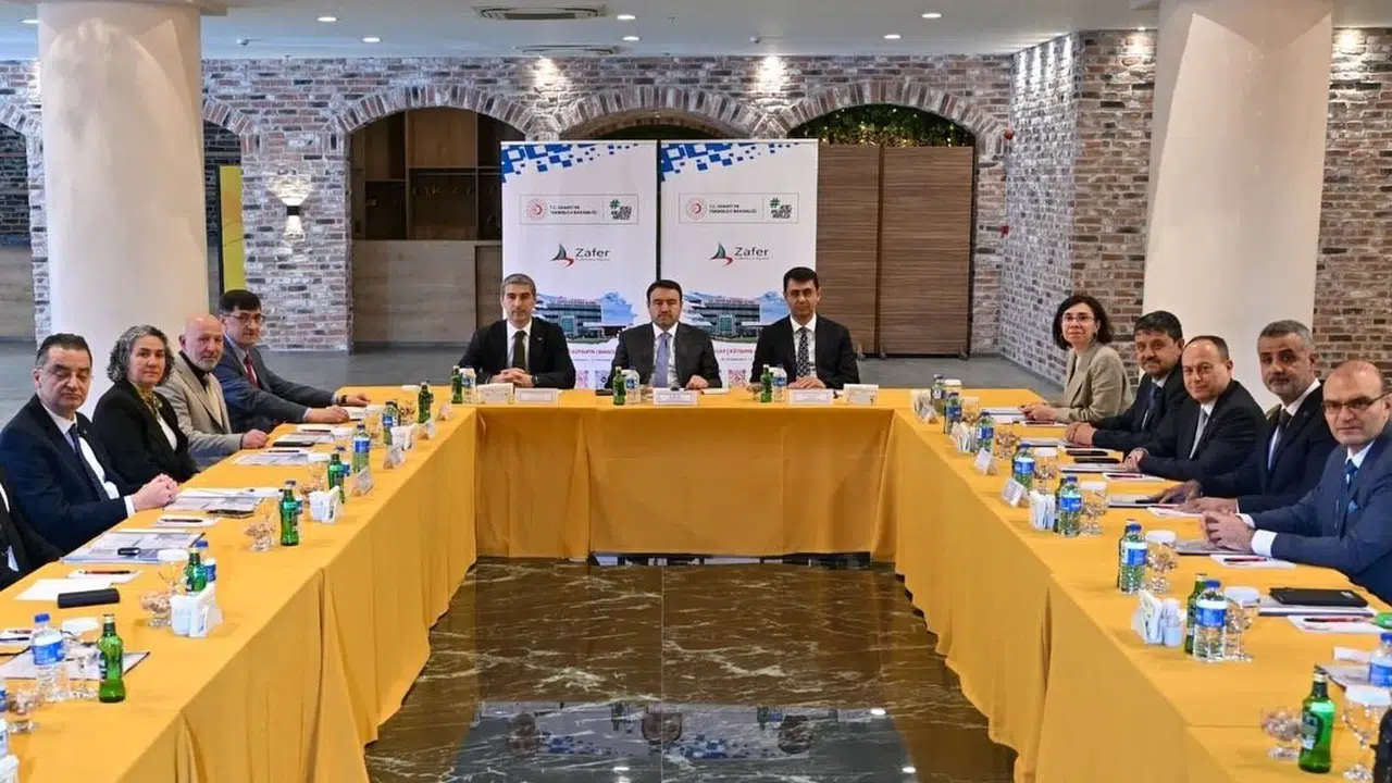 Uşak’ta stratejik zirve: TR33 Bölgesi’nin geleceği için ortak akıl dönemi