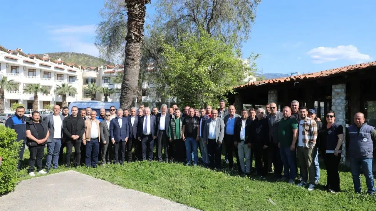 Edremit’te bayram mesaisi: Başkan Ertaş’tan tüm birimlere  7/24 teyakkuz  talimatı