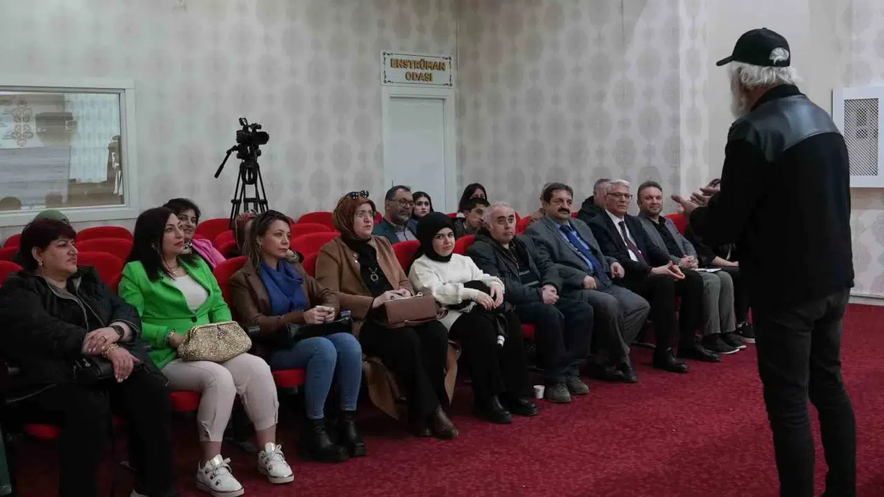 Elazığ’da beyaz perdeye tutku duyanlar için kapıla…