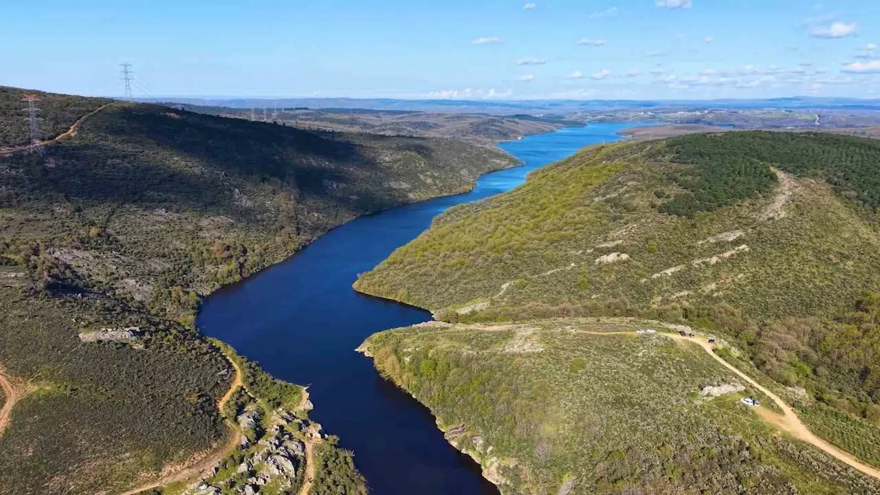İstanbul’un can damarı taştı: Ömerli Barajı’nda kartpostallık görüntüler