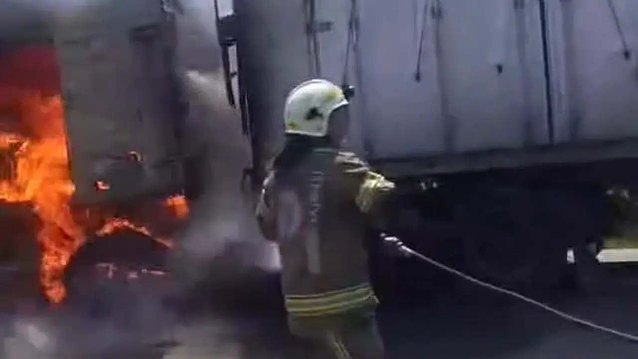 İnegöl yolunda korku dolu anlar: Seyir halindeki tır bir anda alev topuna döndü