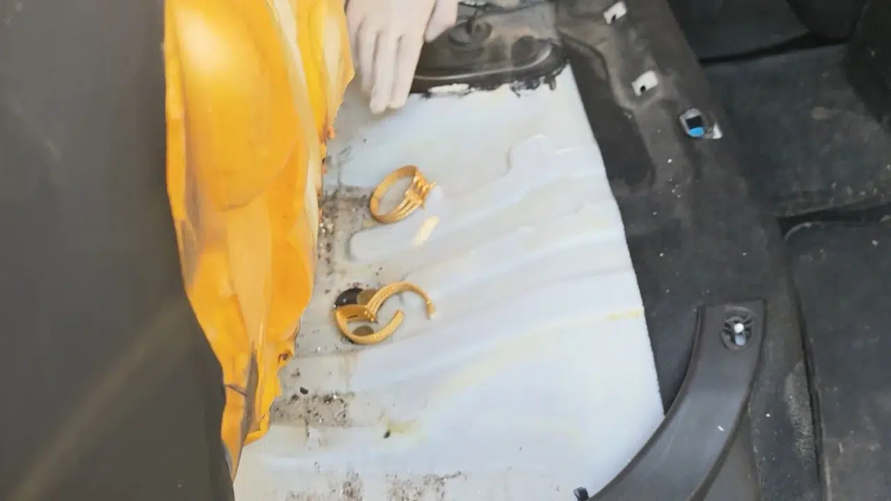 Kuyumcuları hedef alan sahte altın vurgunu: 400 bin TL ile kıskıvrak yakalandılar